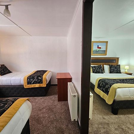 Hotel Forjadores Del Cabo De Hornos Puerto Williams Eksteriør bilde