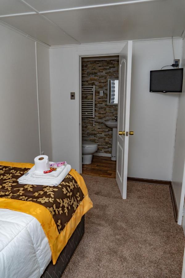 Hotel Forjadores Del Cabo De Hornos Puerto Williams Eksteriør bilde