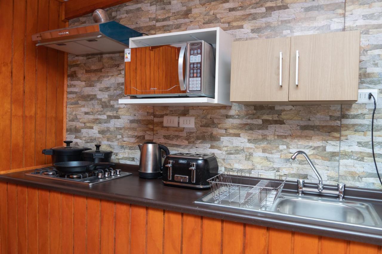 Hotel Forjadores Del Cabo De Hornos Puerto Williams Eksteriør bilde
