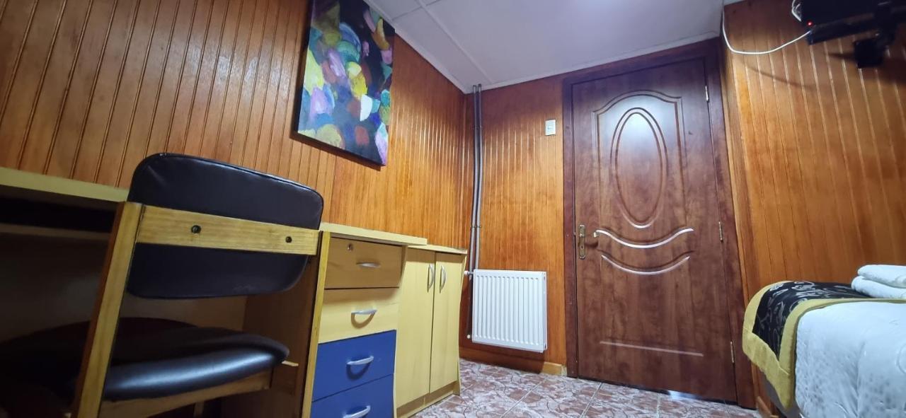 Hotel Forjadores Del Cabo De Hornos Puerto Williams Eksteriør bilde