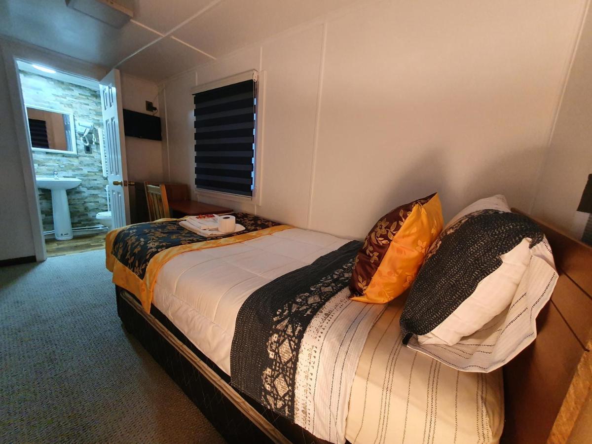 Hotel Forjadores Del Cabo De Hornos Puerto Williams Eksteriør bilde