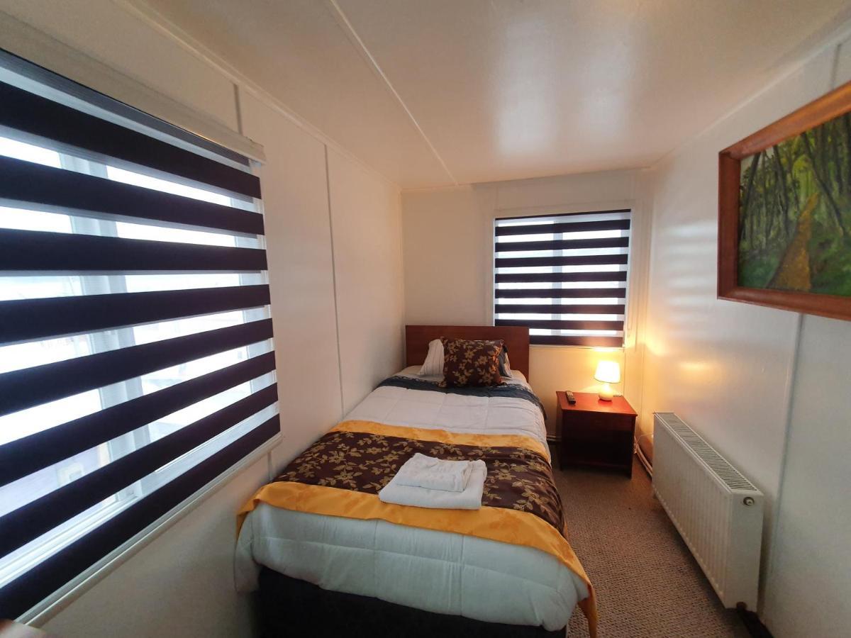 Hotel Forjadores Del Cabo De Hornos Puerto Williams Eksteriør bilde