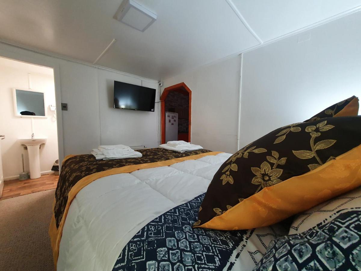 Hotel Forjadores Del Cabo De Hornos Puerto Williams Eksteriør bilde
