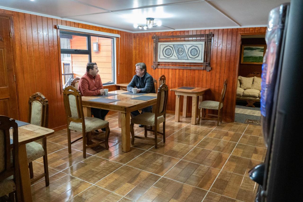 Hotel Forjadores Del Cabo De Hornos Puerto Williams Eksteriør bilde