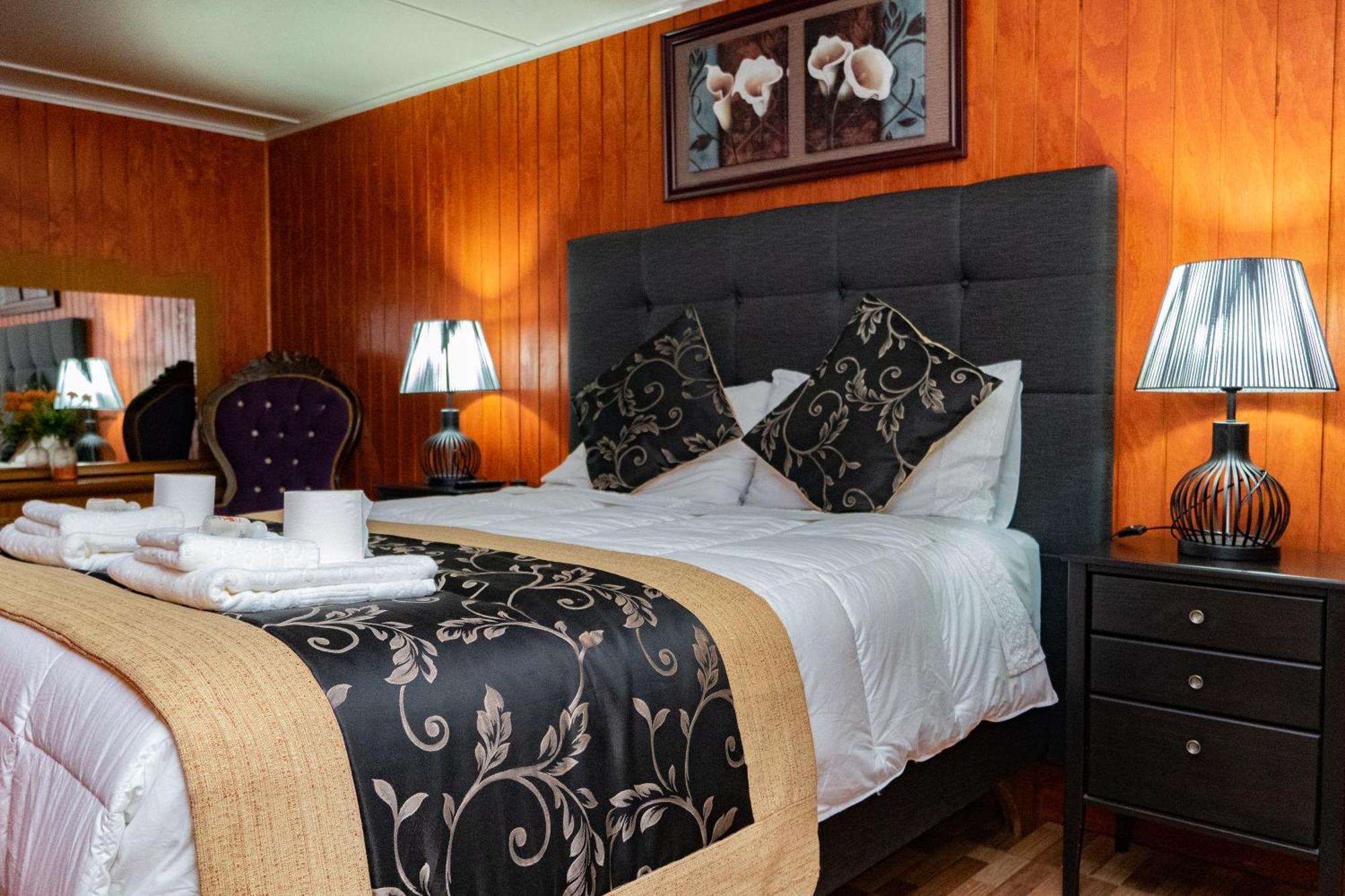 Hotel Forjadores Del Cabo De Hornos Puerto Williams Eksteriør bilde