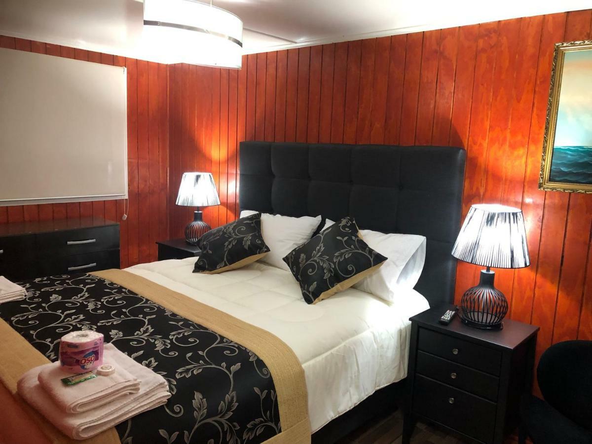 Hotel Forjadores Del Cabo De Hornos Puerto Williams Eksteriør bilde